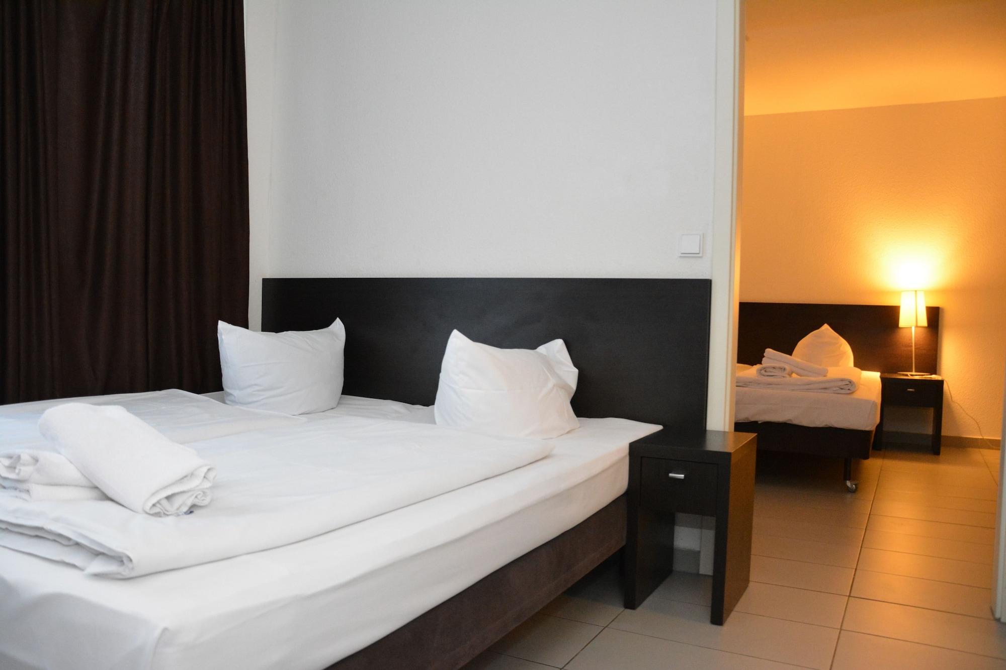 Mosel Hotel Frankfurt am Main Bagian luar foto